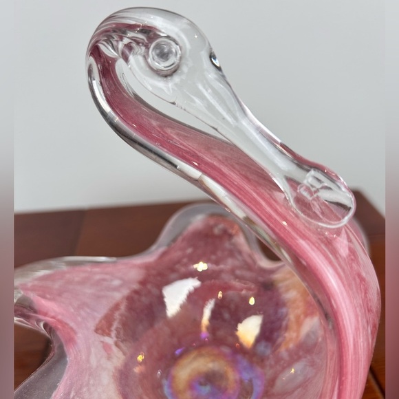 Vintage pink art glass swan figurine, candy dish mid-century modern trinket dish - Picture 4 of 8